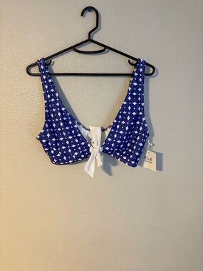 ELE SWIMS Electric Purple Bikini Top